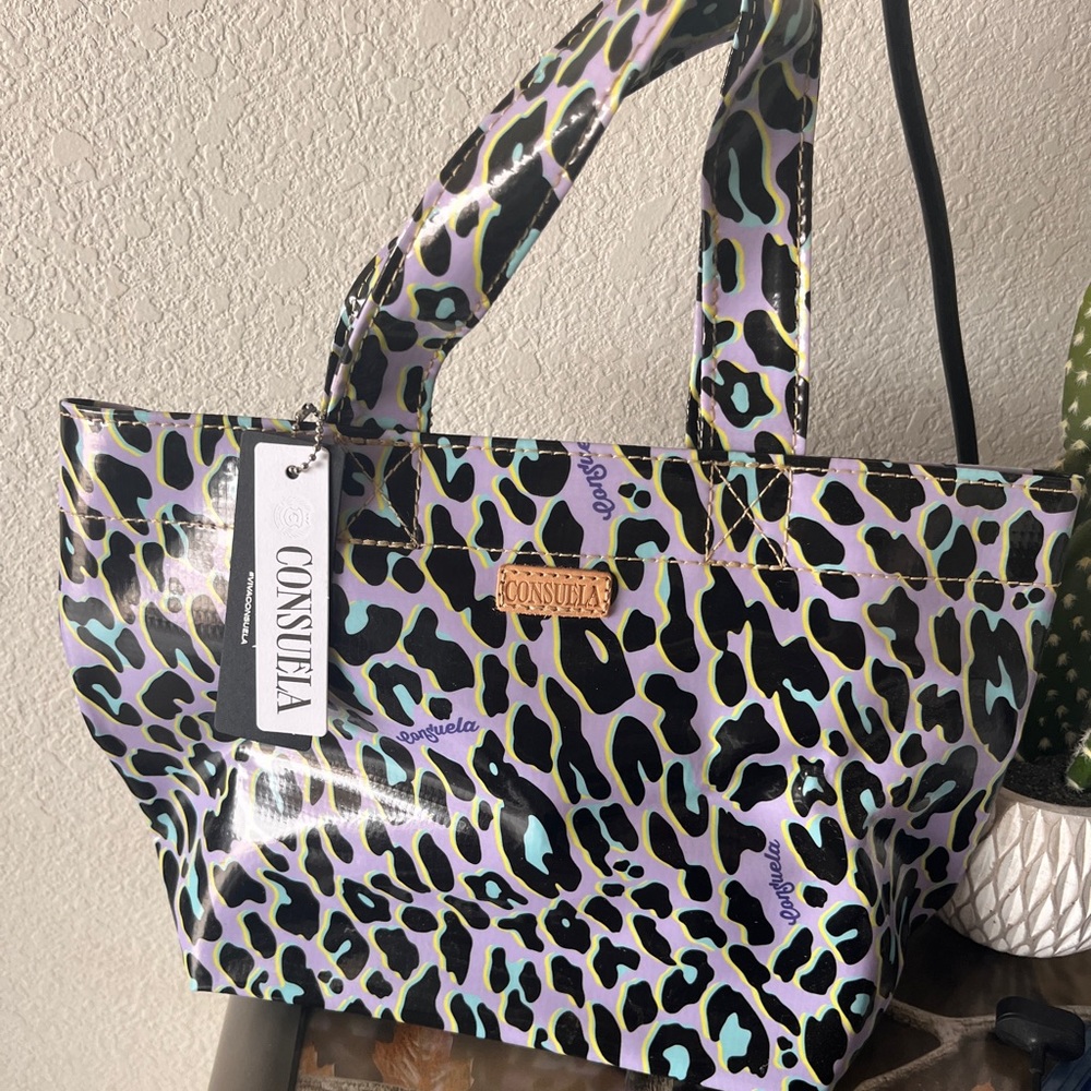 Consuela grab-n-go mini